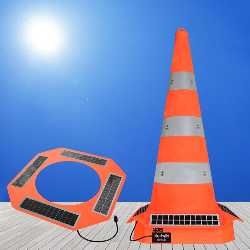 wildsaver LED Solar Charge Road Cone